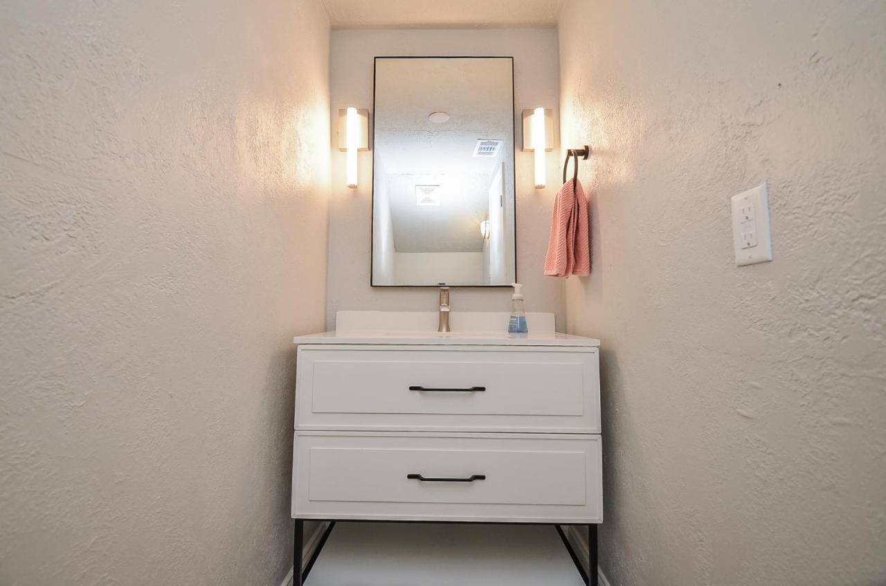 Metro Family Getaway 3 Bedroom 3 Bathroom Хьюстон Экстерьер фото